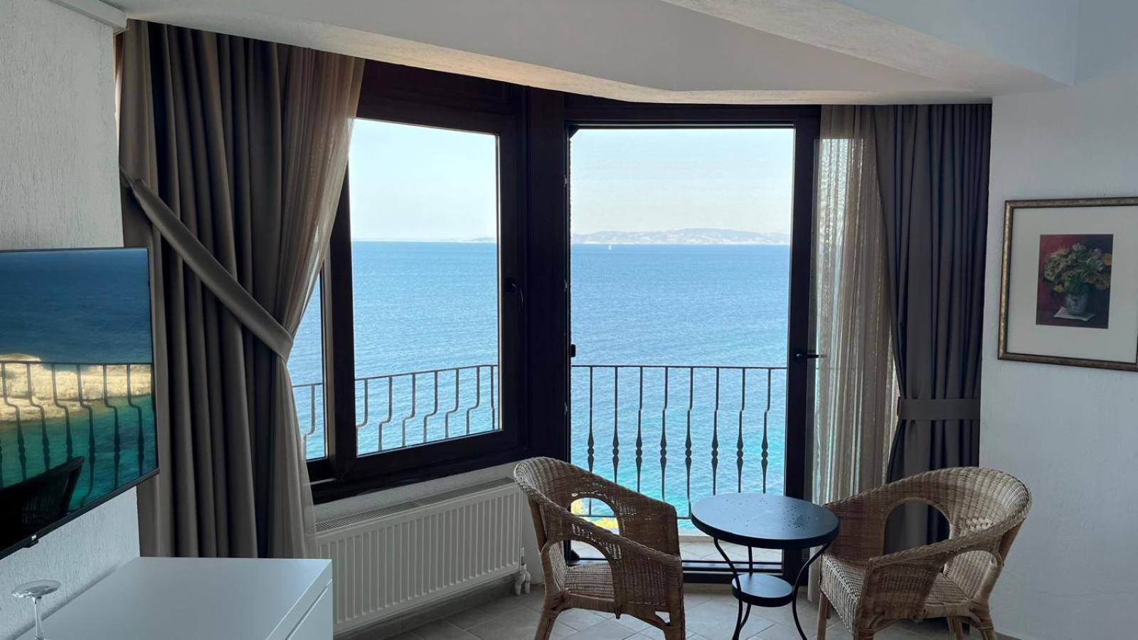 Nergis Hotel Карабурун Екстериор снимка