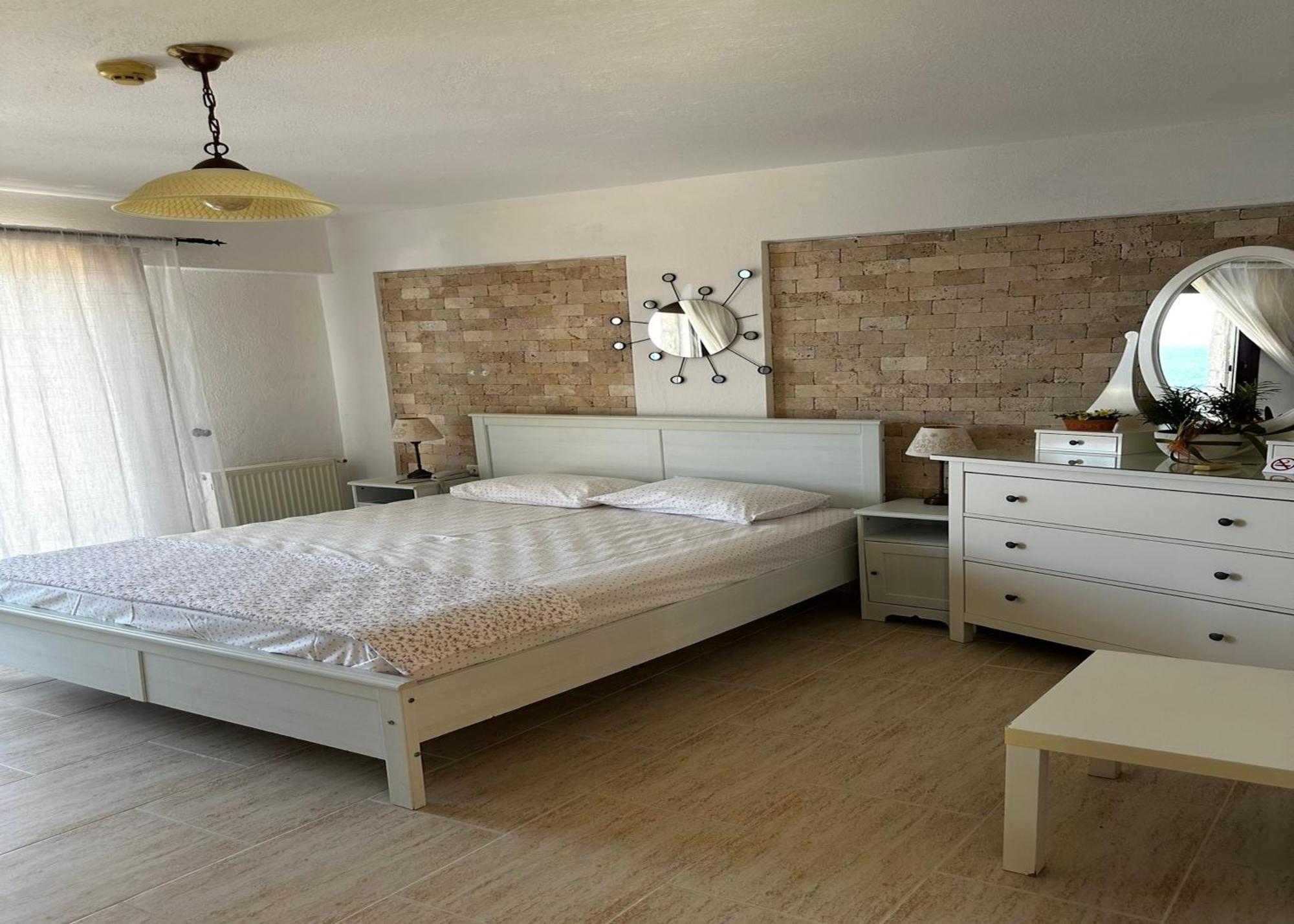 Nergis Hotel Карабурун Екстериор снимка
